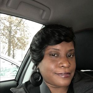 Meet your Posher, Marisa